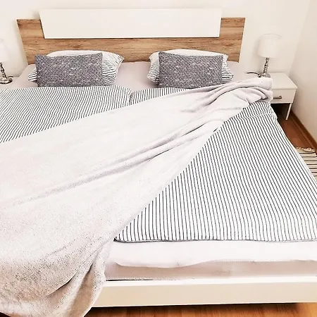 Tiny Shell House Apartment *